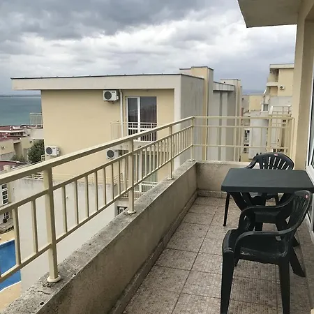 Crown Fort Club Appart Apartmán
